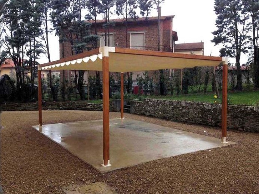 PERGOLA IN LEGNO AUTOPORTANTE